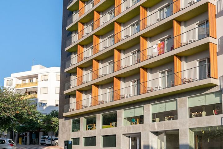 Hotel 69 of 72