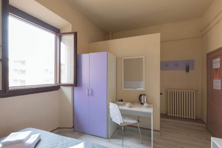 Room 10 of 132