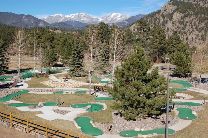 Mini-golf