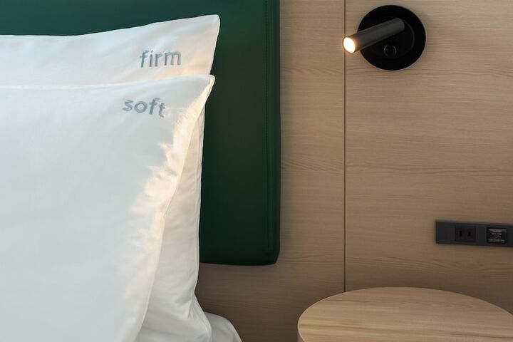 Room 2 of 41