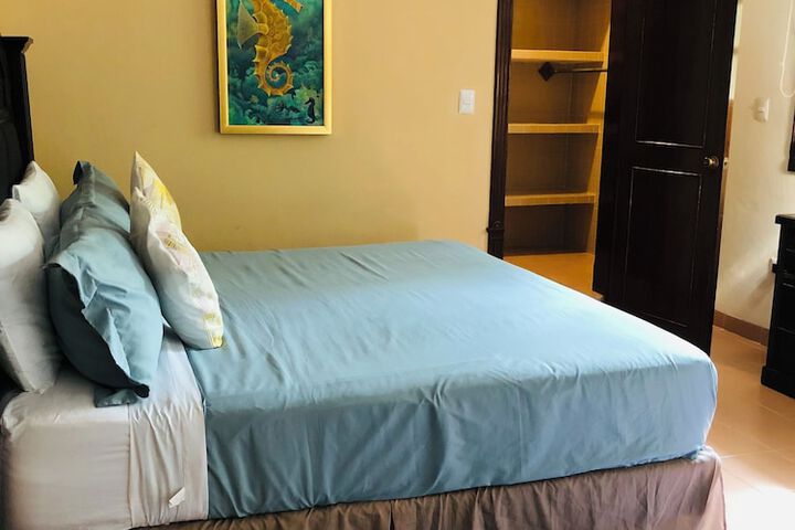 Room 29 of 170