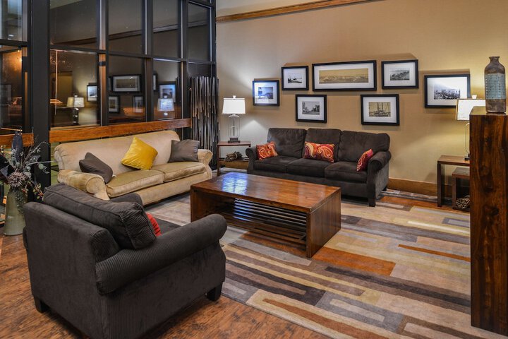 Guest Lobby