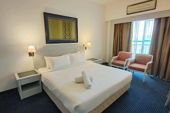 Room 78 of 650