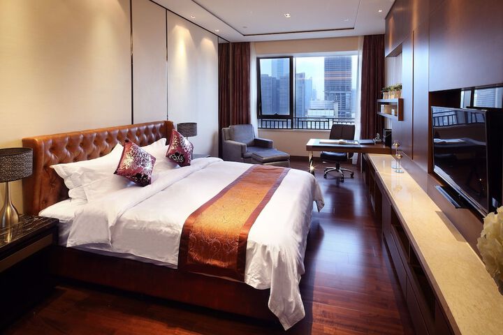 Room 4 of 26