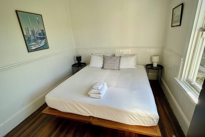 Room 36 of 179