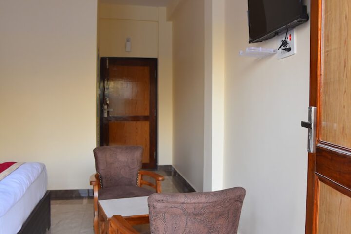 Room 3 of 12