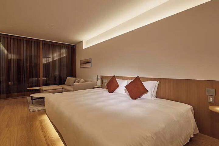 Room 42 of 131