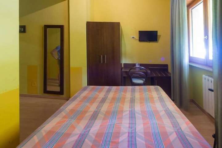 Room 7 of 31