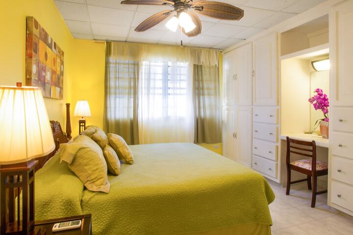 Room 4 of 47