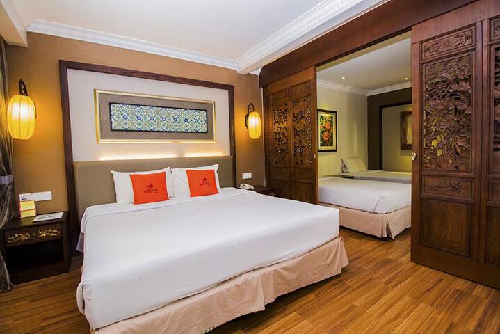 Room 5 of 44