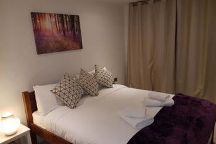 Room 7 of 24