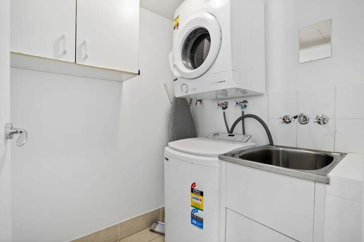 Laundry 286 of 346