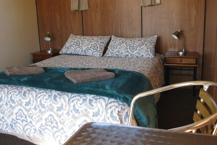 Room 14 of 64