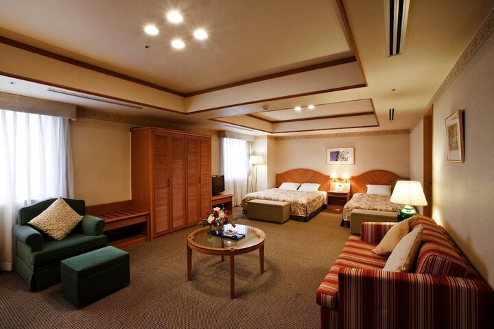 Room 5 of 29