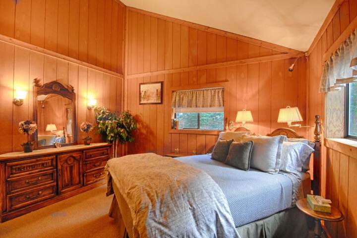 Room 2 of 24