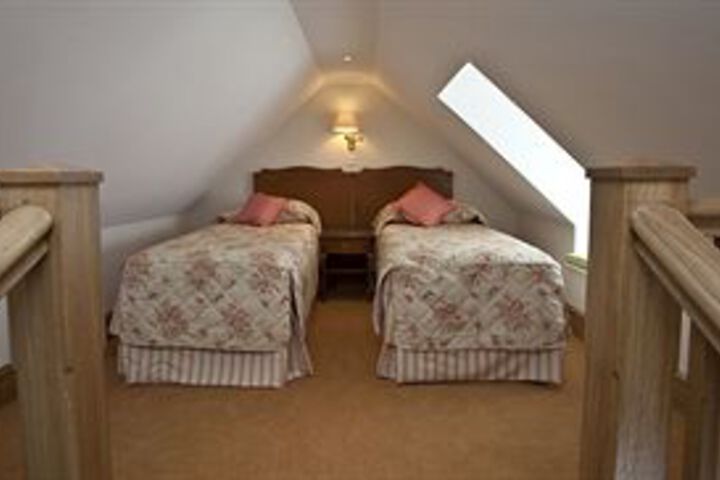 Room 10 of 23