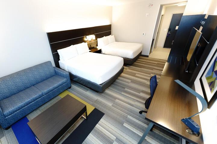 1 King Bed Suite (11 of 11)