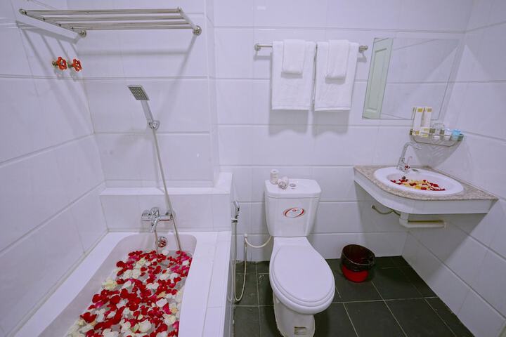 Room 28 of 45