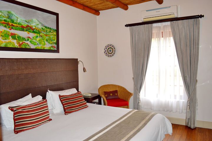 Room 15 of 36