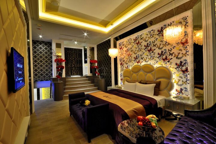 Room 14 of 57