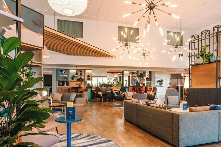 Hotel Lobby