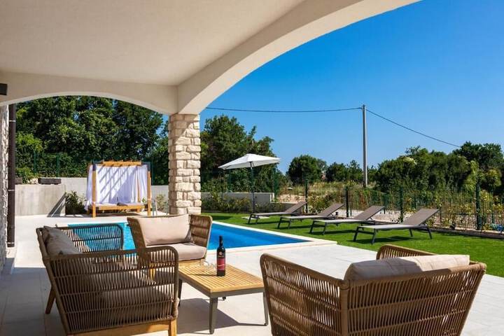 Terrace/Patio 86 of 194