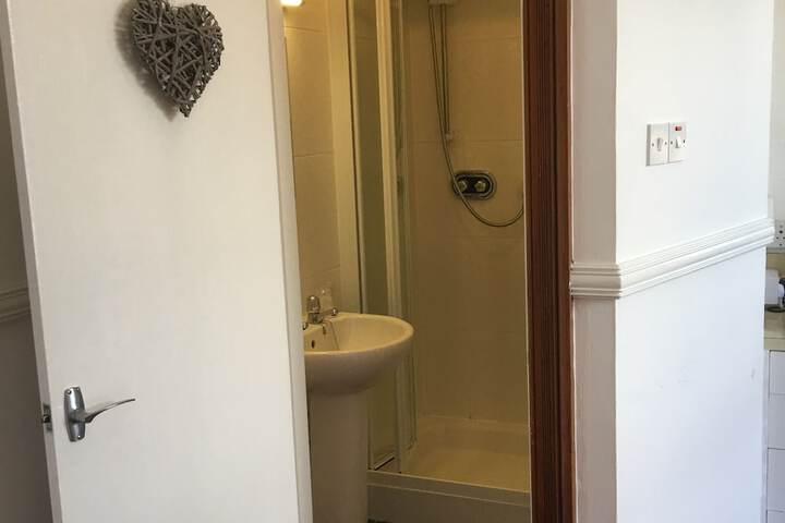 Room 42 of 67