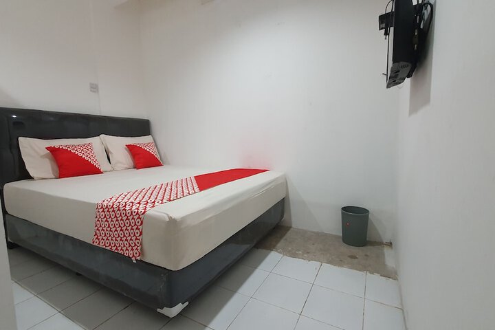 Room 12 of 29