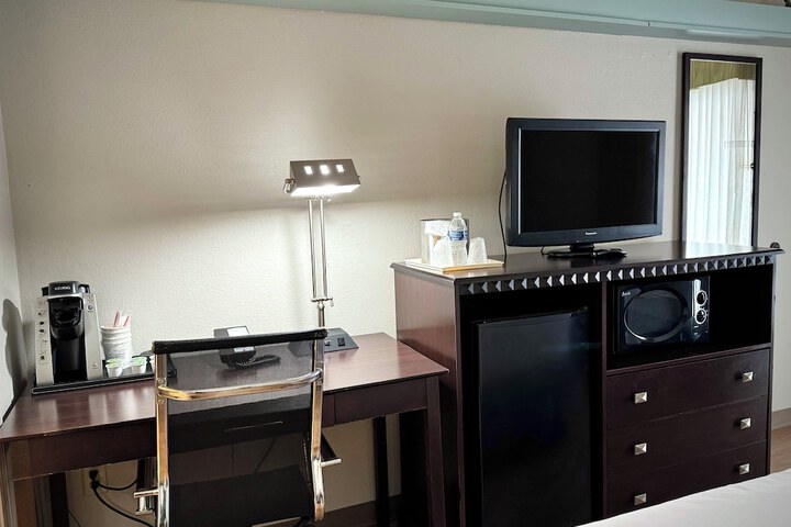 Room 26 of 118