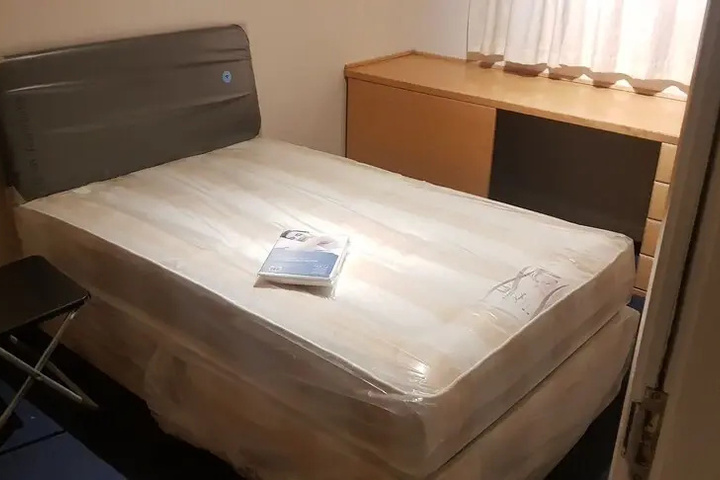 Room 3 of 9