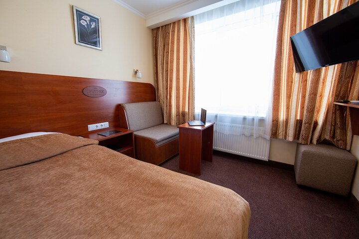 Room 22 of 60