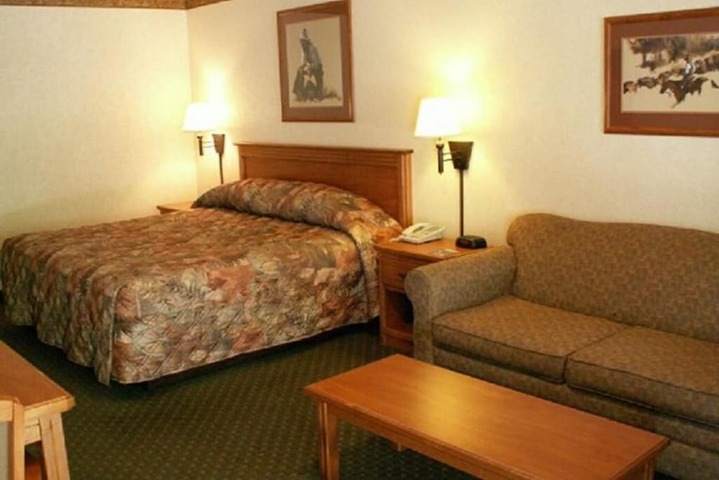 Room 5 of 15
