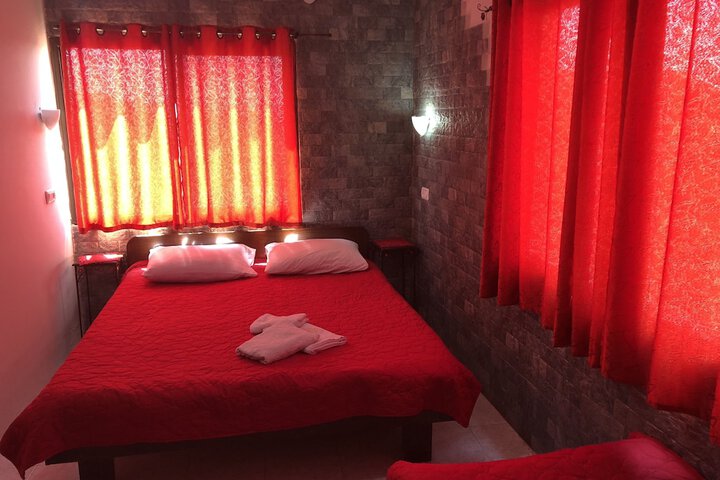 Room 13 of 50