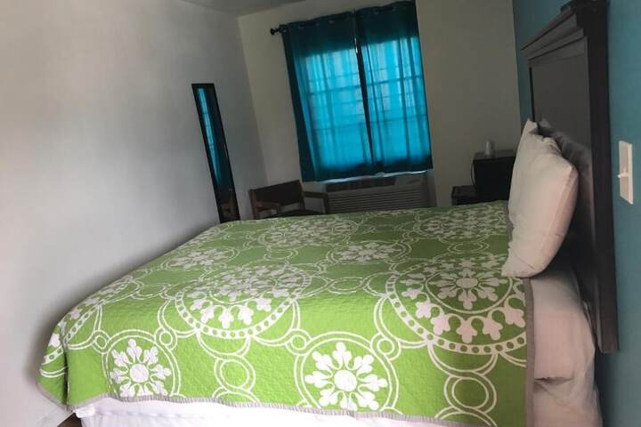 Room 3 of 18