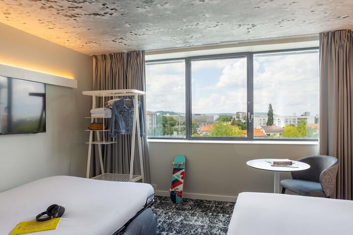 Room 20 of 57