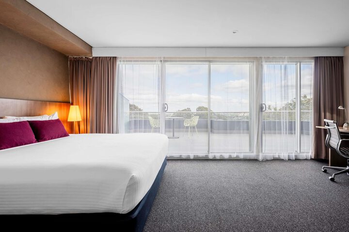 Room 28 of 110