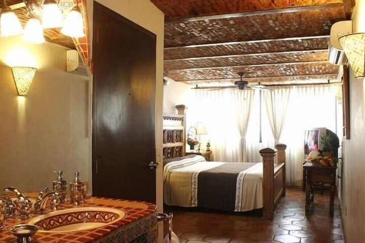 Room 26 of 150