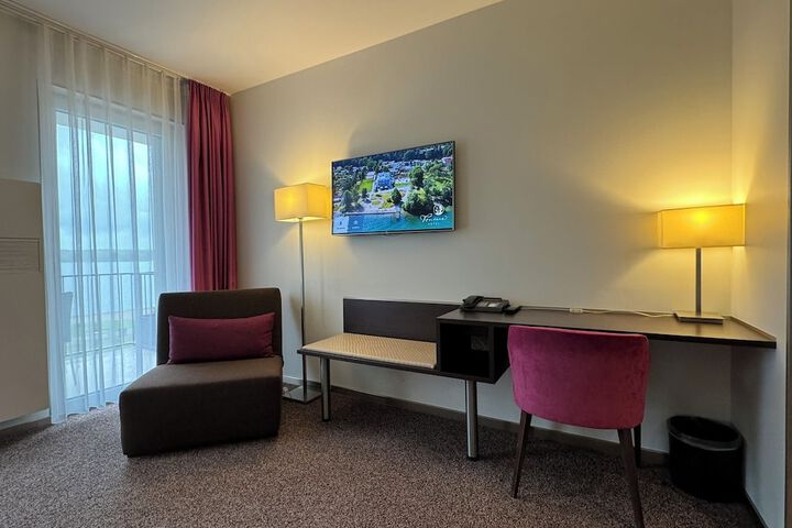 Room 17 of 41