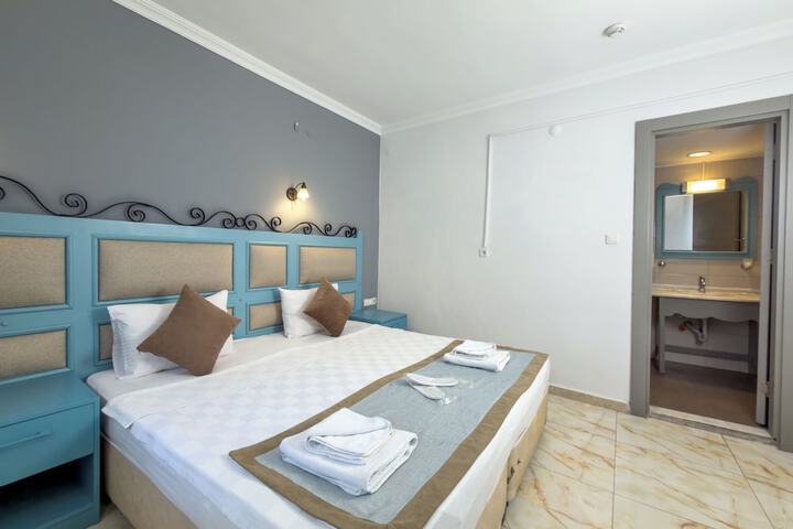 Room 70 of 184
