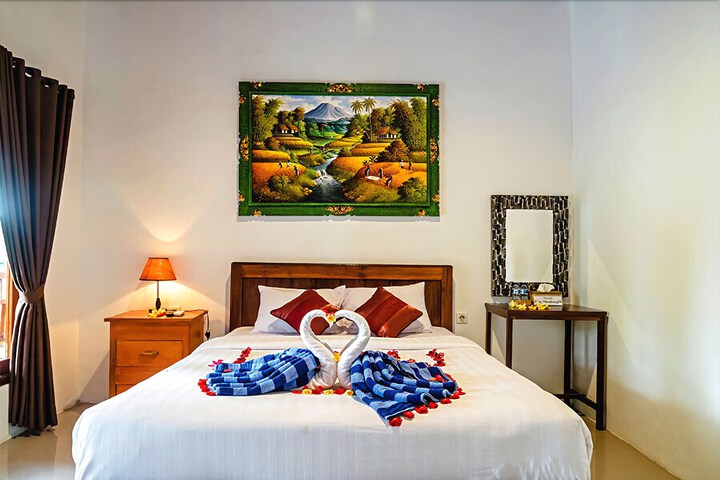 Room 3 of 42