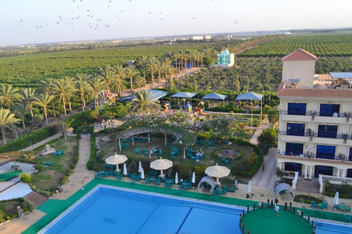Pool 46 of 69