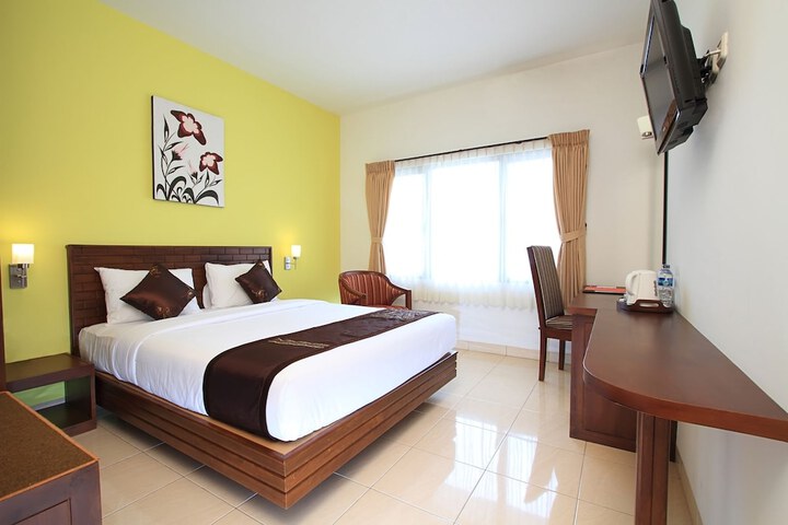Room 4 of 20