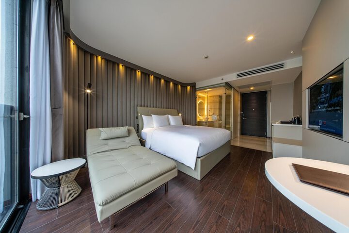 Room 14 of 144