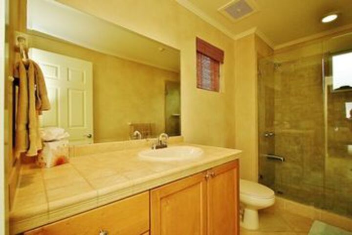 Room 10 of 94