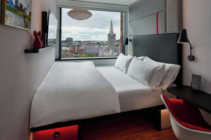 Room 21 of 71