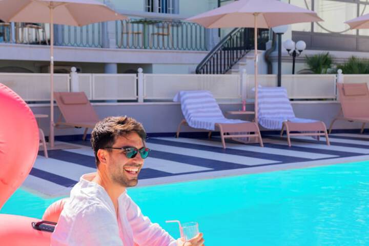 Pool 108 of 148