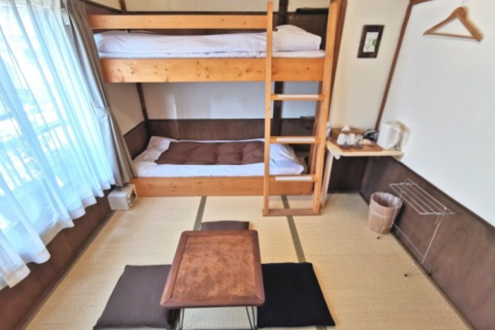 Room 180 of 192