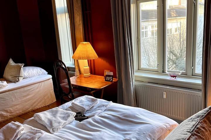 Room 20 of 35