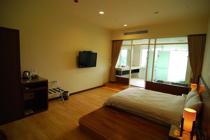 Room 22 of 51