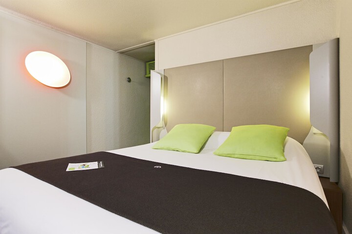Room 3 of 21
